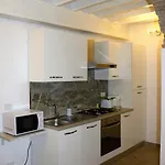 Il Tenore D'oro Centralissimo Apartman Parma