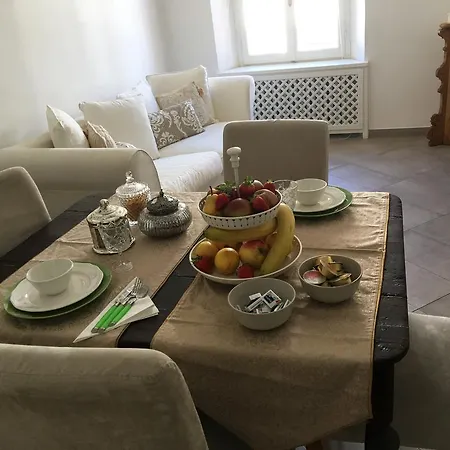 Il Tenore D'oro Centralissimo Apartman Parma